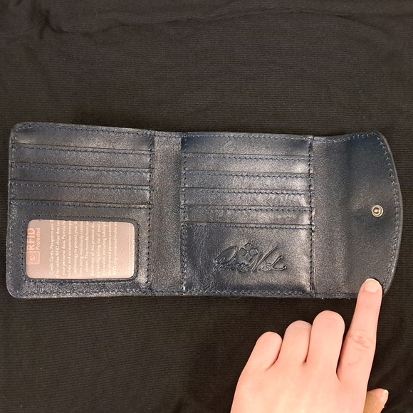 NWT Patricia Nash "Denim Blues" Reiti Wallet - Picture 5 of 16